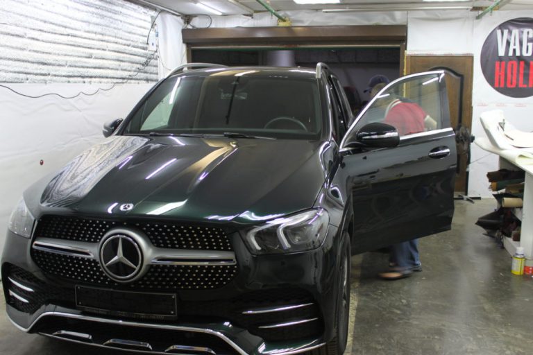 Mercedes проблемы с кожей на руле