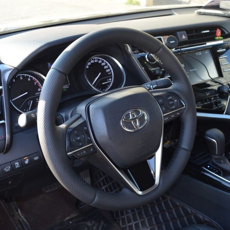 Перетяжка руля от Toyota Camry 3.5 в натуральную кожу