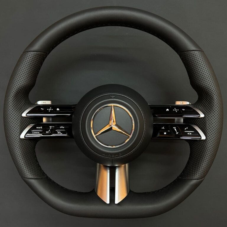 Перетяжка руля Mercedes-Benz S-Класс VII (W223), в натуральную кожу со вставками псевдо перфорации