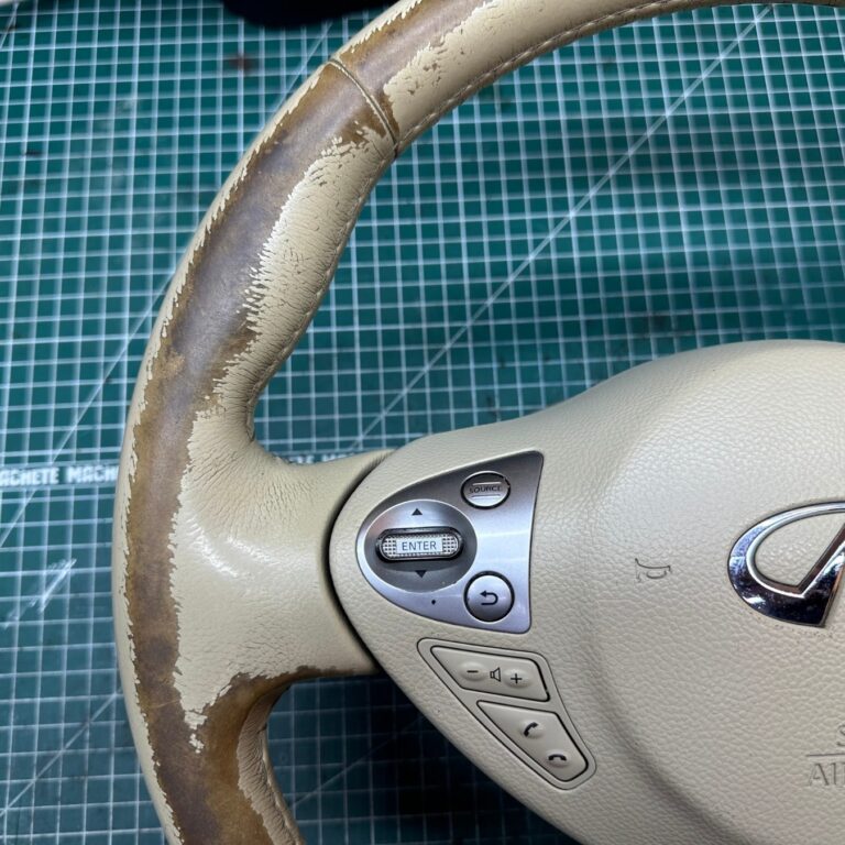 Перетяжка руля Infiniti в эко кожу