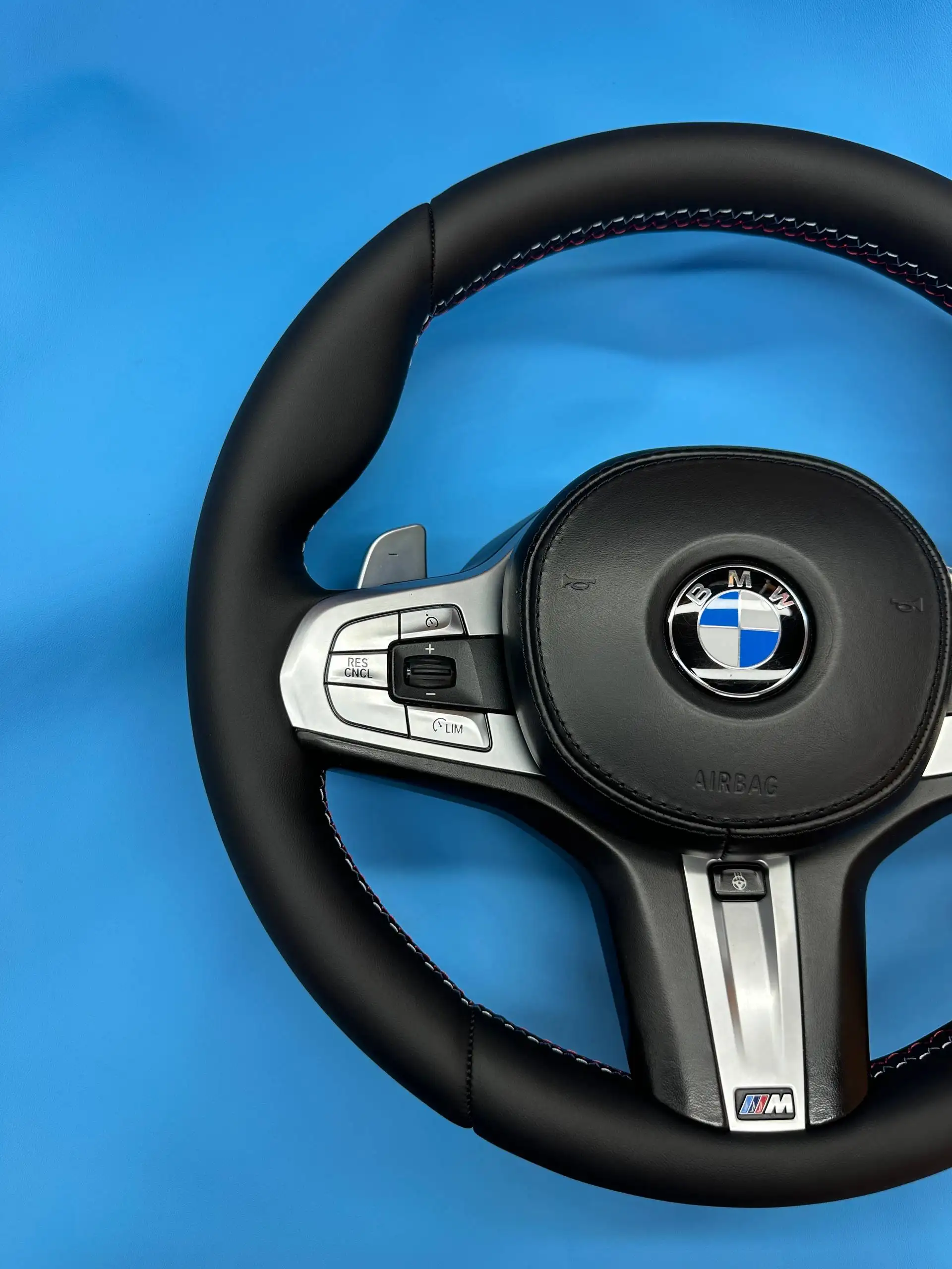 Перетяжка руля BMW