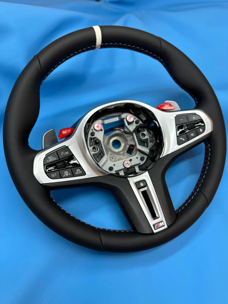 Перетяжка руля BMW