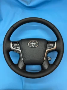 Руль Toyota после перетяжки натуральной кожей, общий вид
